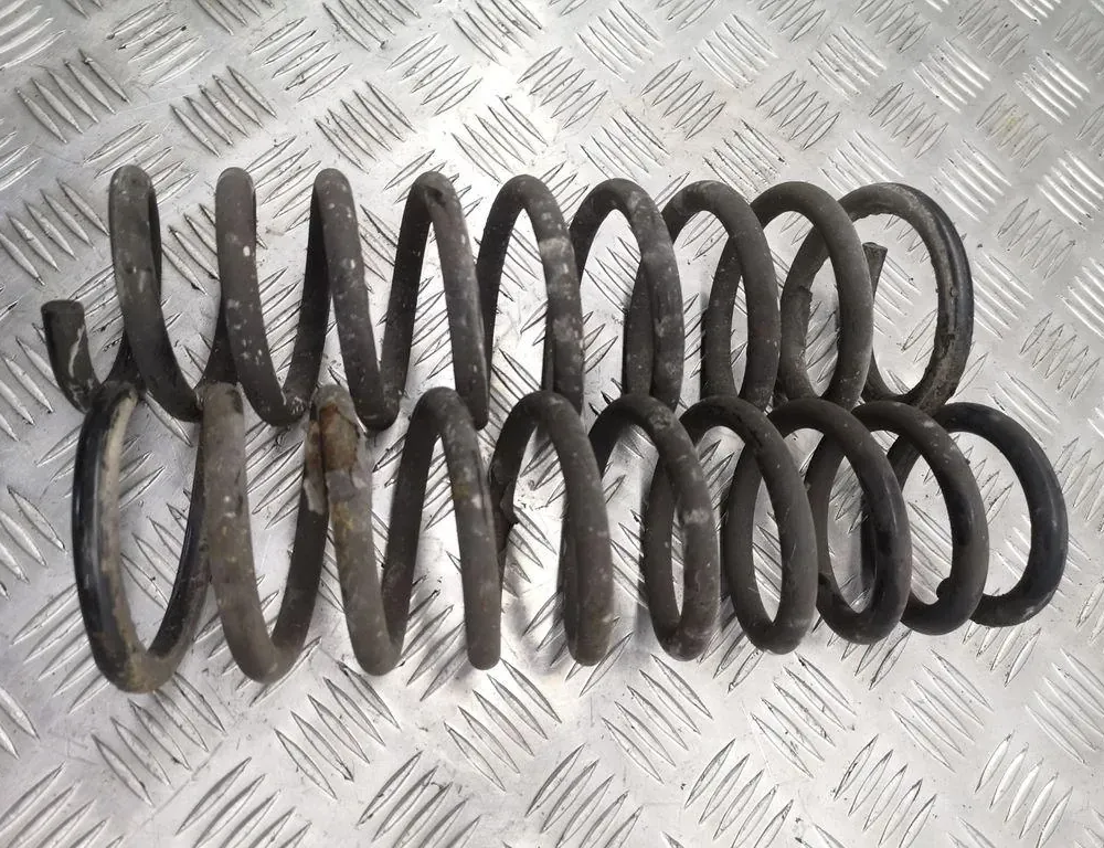 HYUNDAI i30 FD (1 generation) (2007-2012) Ressort hélicoïdal arrière gauche 34940452