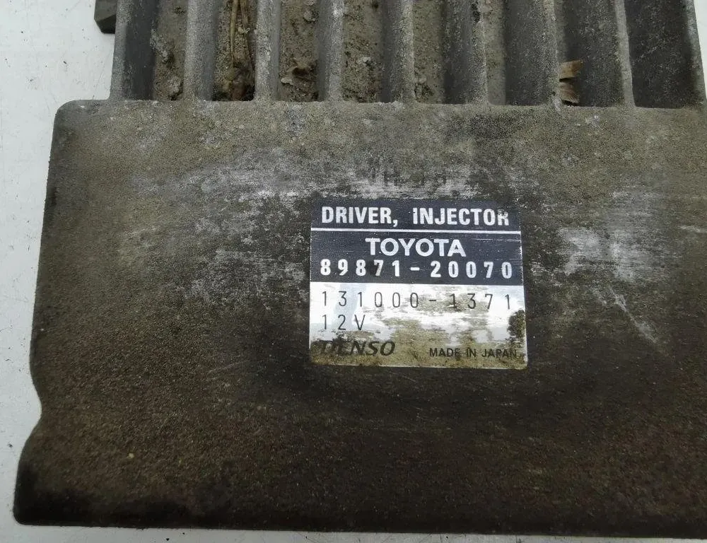 TOYOTA Avensis 2 generation (2002-2009) Calculateur d'injecteurs de carburant 8987120070,1310001371 31184491