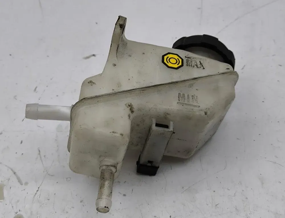 KIA Niro 1 generation  (2016-2022) Réservoir de liquide de frein 31189892
