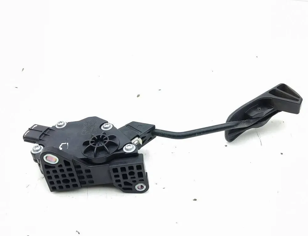 LEXUS CT 1 generation (2010-2024) Pédale d'accélérateur 7811076011 33371928
