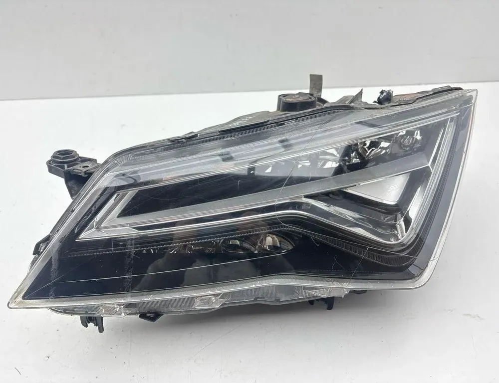SEAT Ateca 1 generation (2016-2024) Phare avant gauche 577941007F 34468708