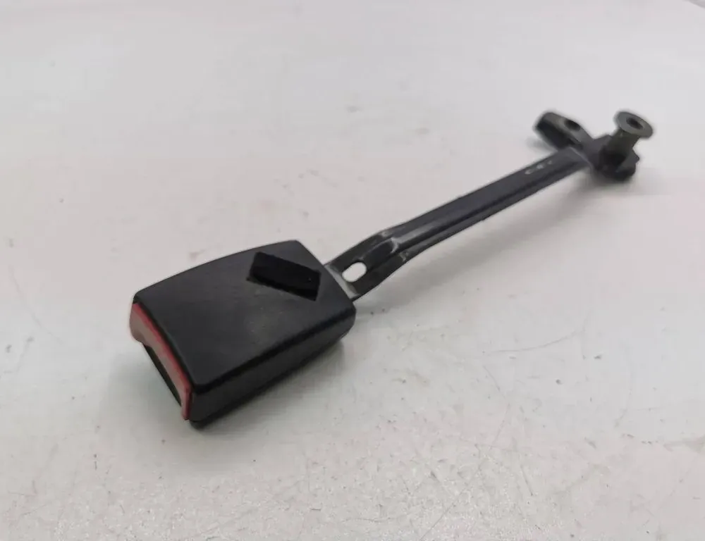 AUDI A6 allroad C5 (2000-2006) Boucle de siège avant droit 4B0857756J 34938124