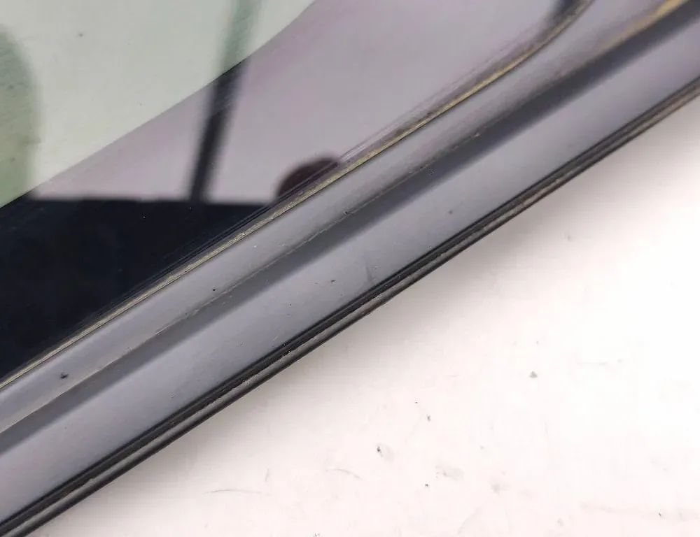 TOYOTA RAV4 5 generation (XA50) (2018-2024) Lunette arrière droite 34460024