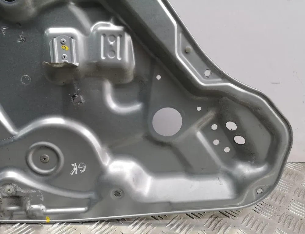 HYUNDAI i30 GD (2 generation) (2012-2017) Lève-vitre de porte arrière gauche 834702R270 34939407