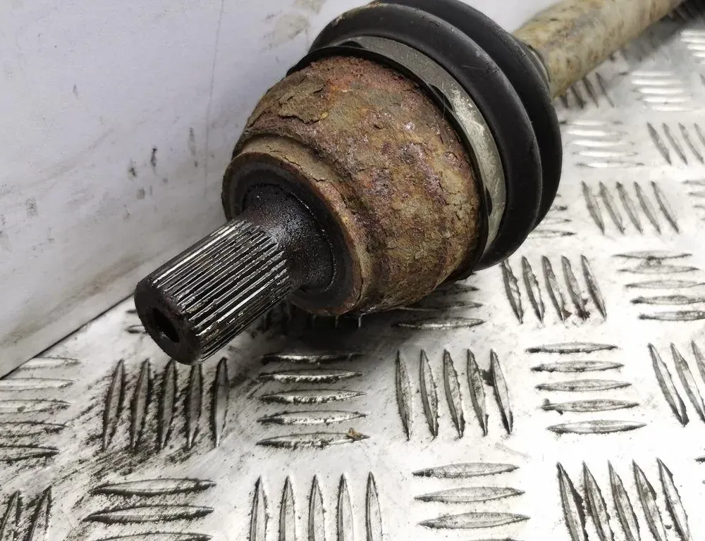 FORD Focus 2 generation (2004-2011) Arbre de transmission avant gauche 35200761