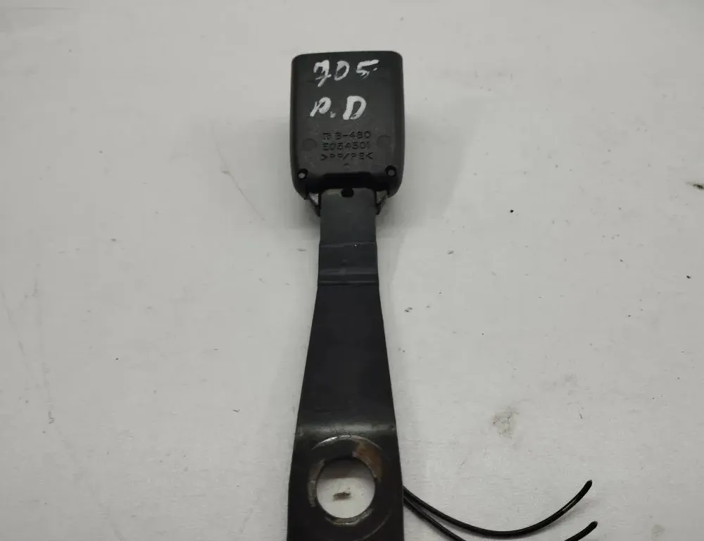 TOYOTA Corolla Verso 1 generation (2001-2009) Boucle de siège avant droit E034501 34816501
