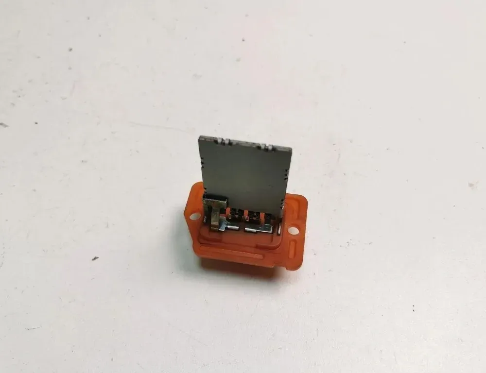 HYUNDAI i30 GD (2 generation) (2012-2017) Moteur de ventilateur de chauffage/résistance de ventilateur 34951867