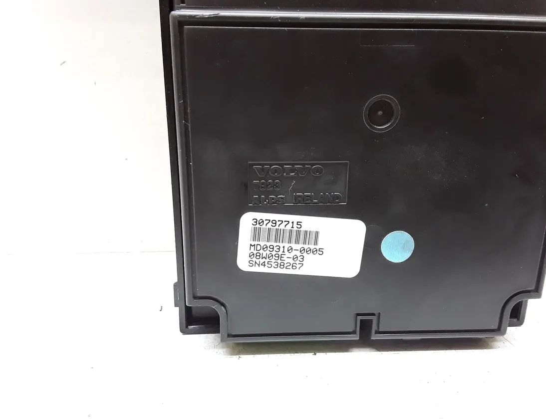 VOLVO V70 3 generation (2007-2020) Affichage de navigation 30797715 23595301