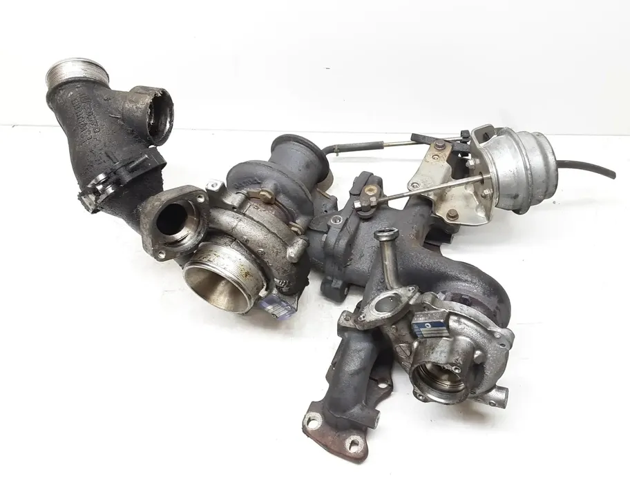 VOLVO XC60 1 generation (2008-2017) Turbocompresseur 36002664,31293089,36002640 23604095