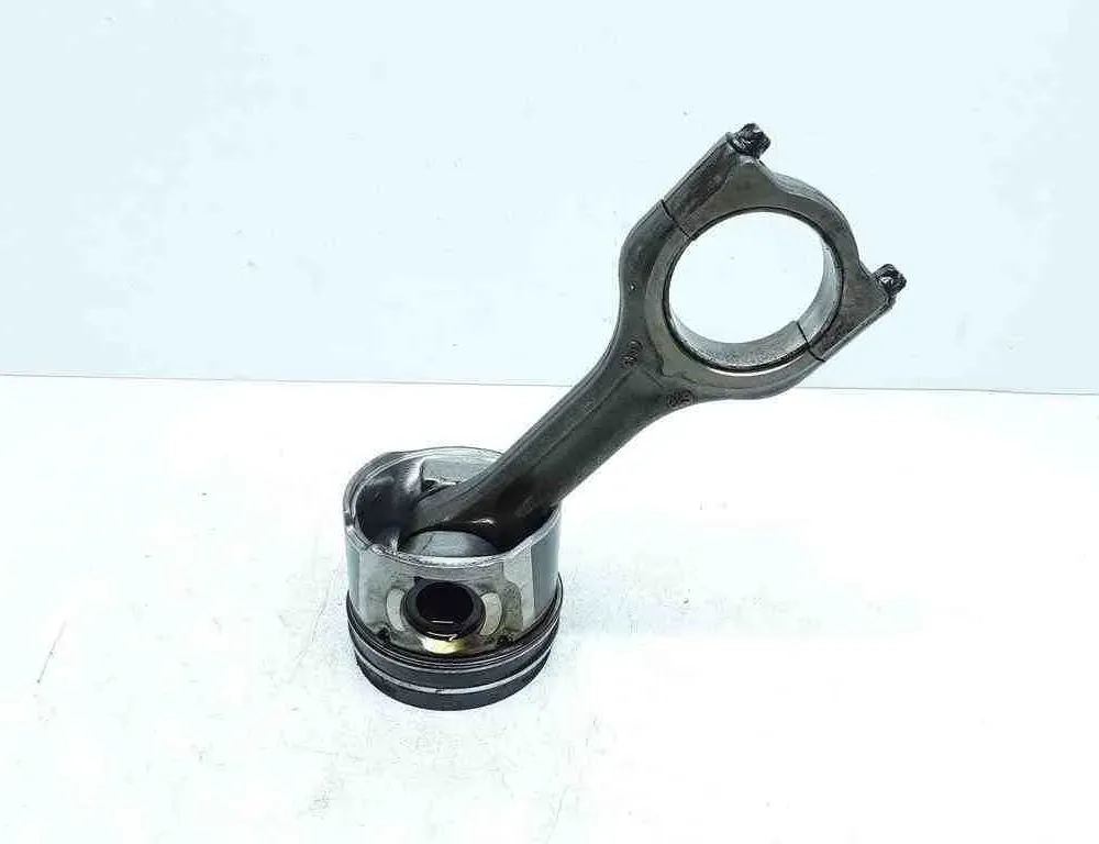 VOLVO V60 1 generation (2010-2020) Piston 75L101 32669613