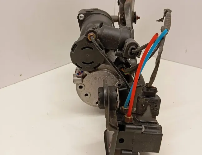 BMW X5 E70 (2006-2013) Compresseur de suspension 6775479 28072609