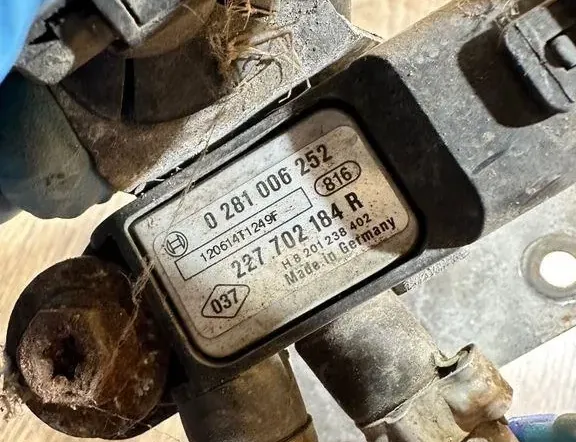 RENAULT Master 1 generation (1980-1997) Capteur de pression FAP 0281006252,227702184R 34558069