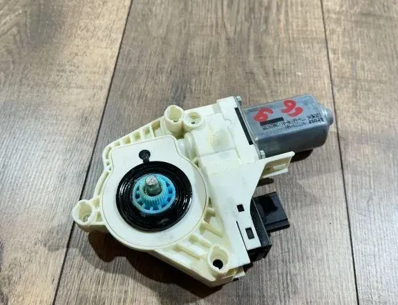 AUDI Q7 4L (2005-2015) Moteur de lève-vitre de porte avant gauche 1101989720200,4L0959801B,3032008 34562418
