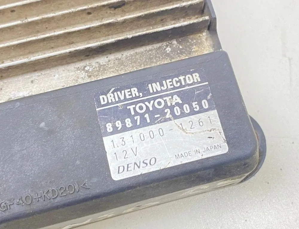 TOYOTA Avensis 2 generation (2002-2009) Calculateur d'injecteurs de carburant 8987120050 31397928