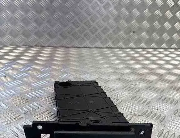 BMW 3 Series E90/E91/E92/E93 (2004-2013) Porte-gobelet 7127461 32457736