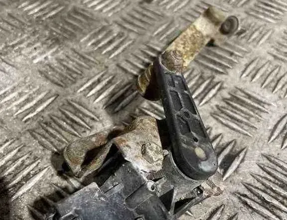 MERCEDES-BENZ E-Class W211/S211 (2002-2009) Capteur de niveau avant droit A0105427717,8605 32460960