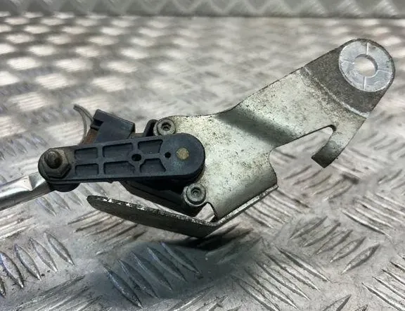 BMW 5 Series E60/E61 (2003-2010) Capteur de niveau avant droit 6784694 34988054