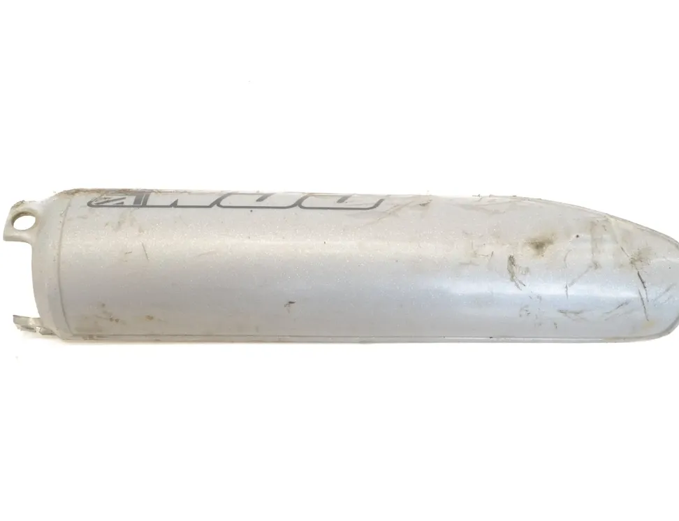 CCM 644 (2002-2008) Garde-boue de carénage de garde-boue de roue avant cr90/02r 4250794