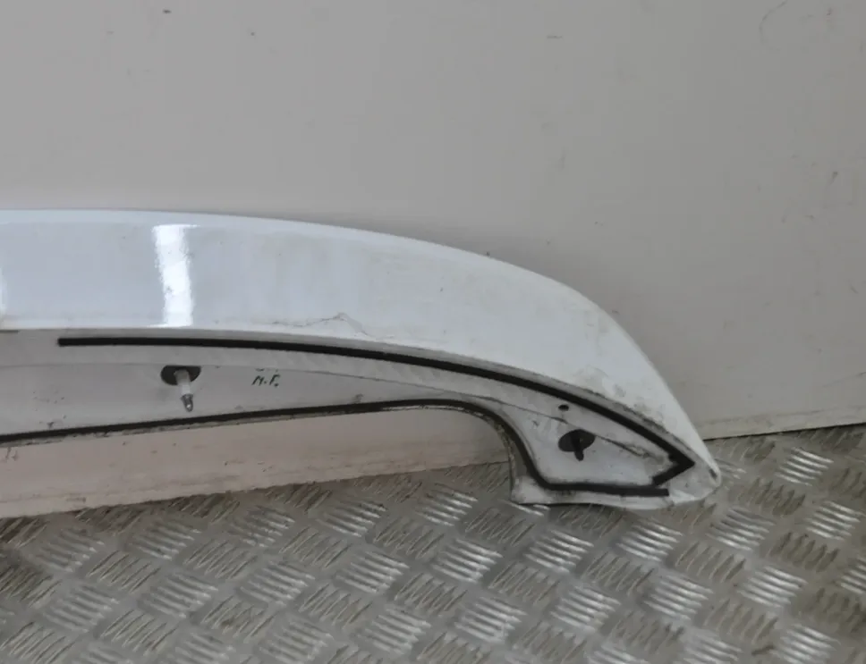 HYUNDAI ix35 1 generation (2009-2015) Becquet de coffre 872102Y000 34904903