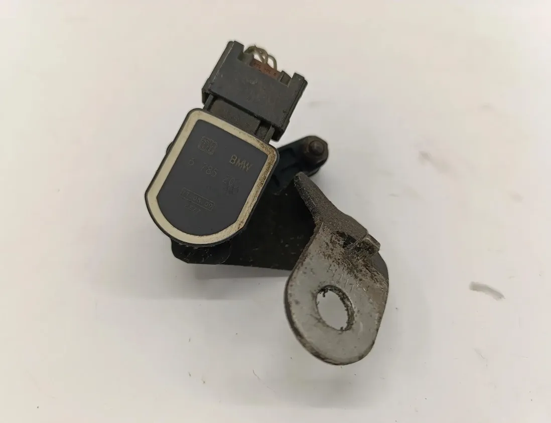 BMW 3 Series E90/E91/E92/E93 (2004-2013) Capteur de niveau avant droit 6785205 27485358