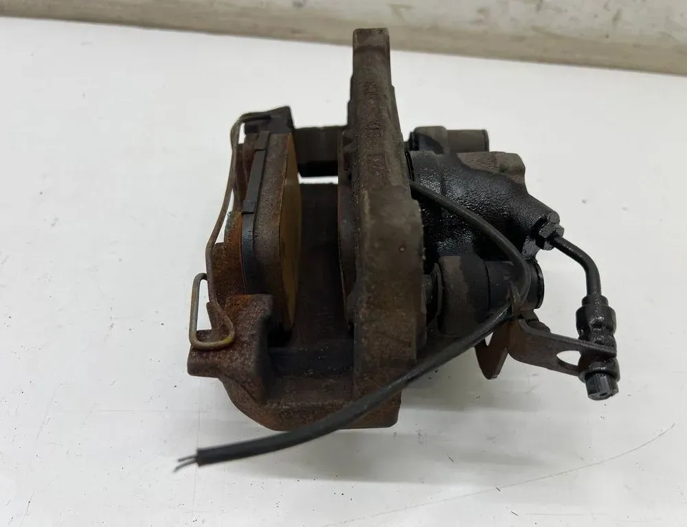 AUDI A4 B9/8W (2015-2024) Étrier de frein avant gauche 8W05DH 34986775