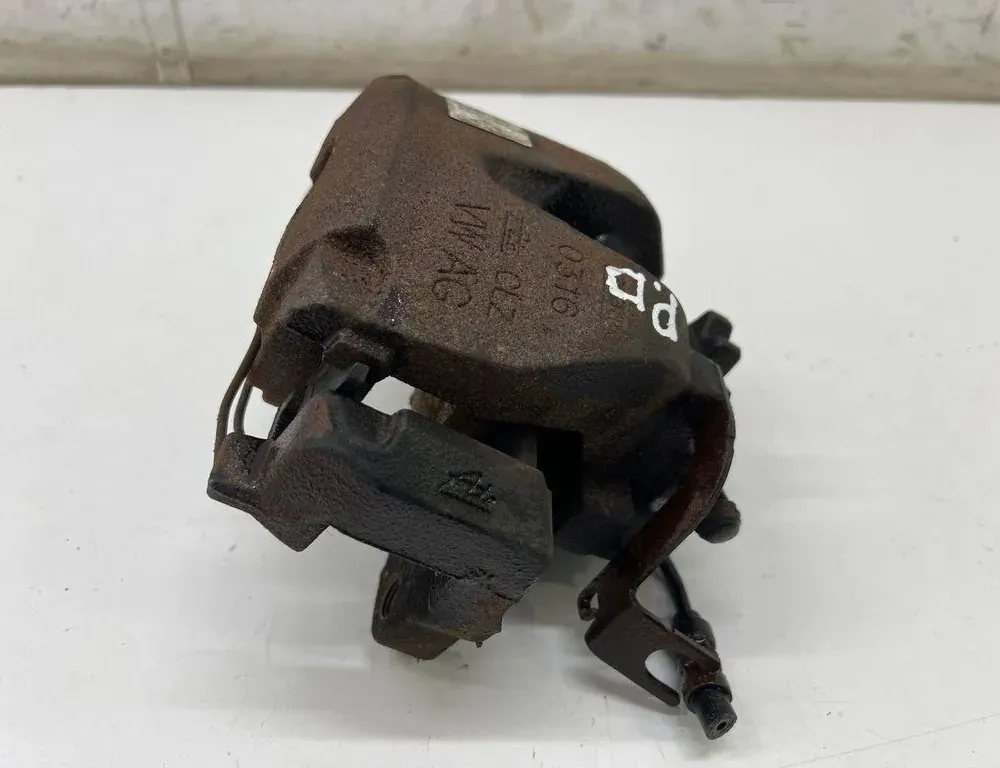 AUDI A4 B9/8W (2015-2024) Étrier de frein avant droit 8W06DH 34988597