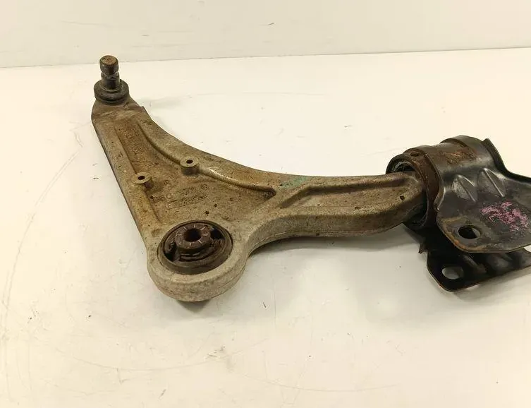 FORD Fusion 1 generation (2002-2012) Bras de triangle avant 060379G 33176130