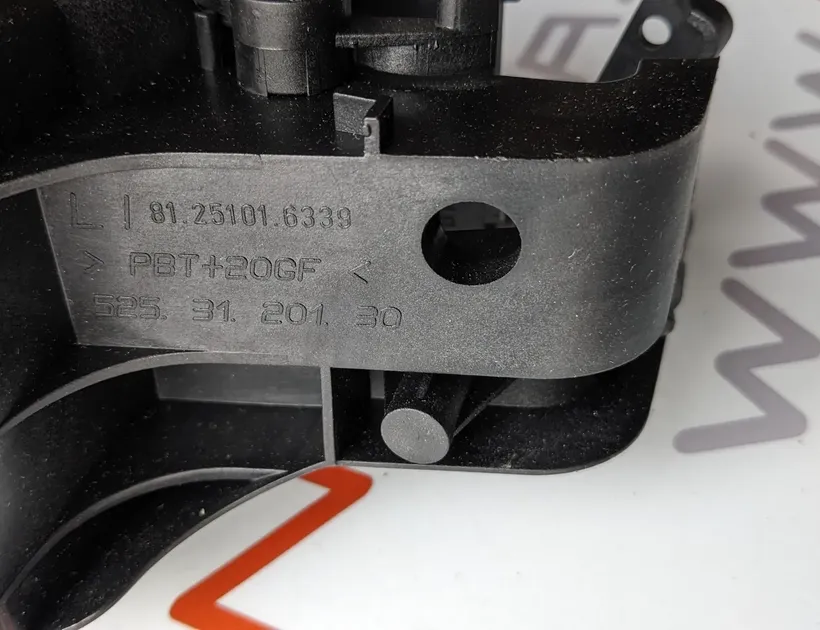 MAN F 2000 (1994-present) Feu antibrouillard avant gauche 81251016339 32108313