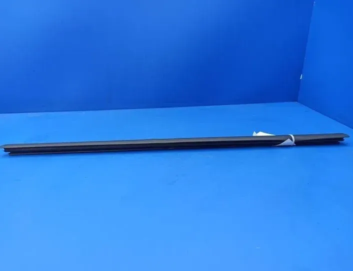 MERCEDES-BENZ C-Class W203/S203/CL203 (2000-2008) Caoutchouc de joint de porte avant gauche W203 21210197