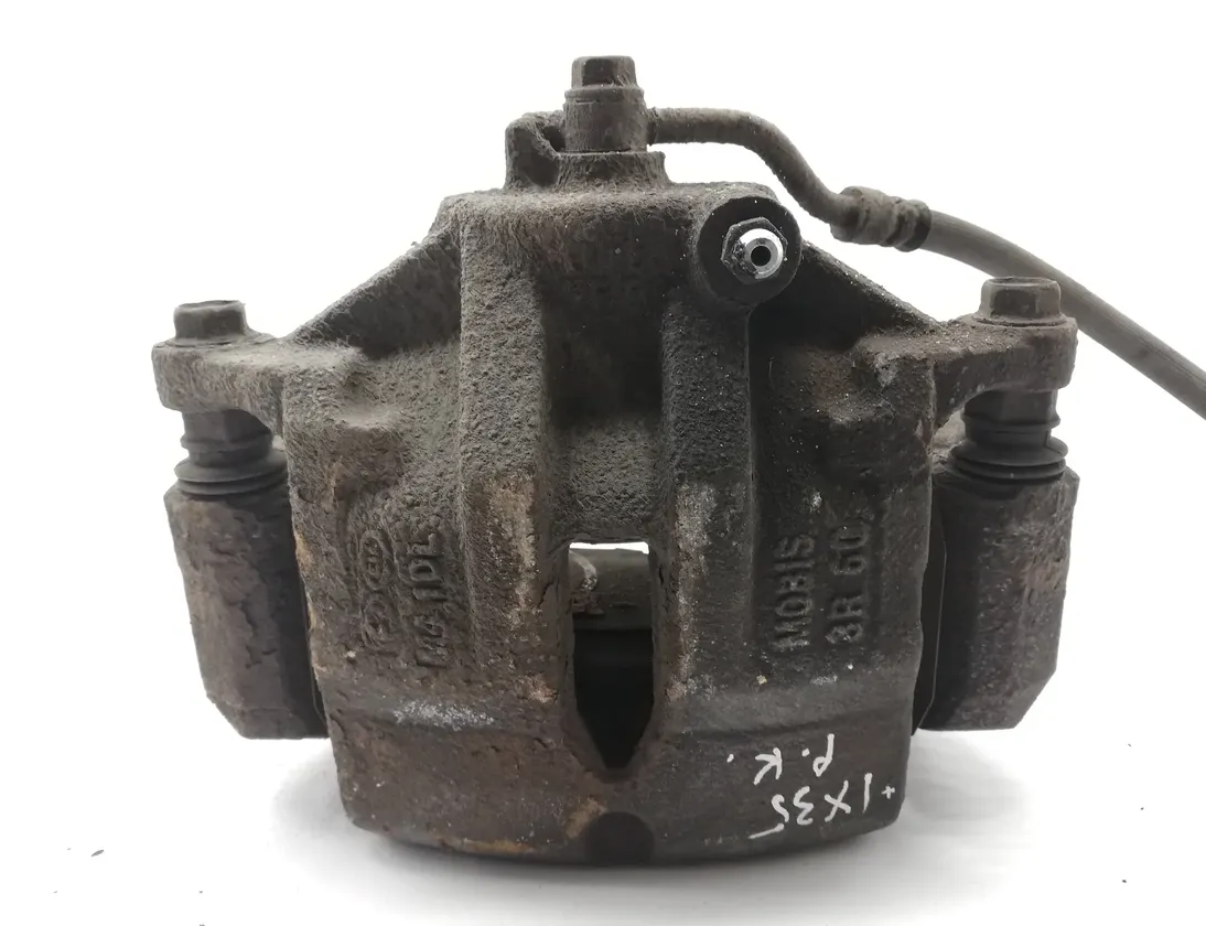 HYUNDAI ix35 1 generation (2009-2015) Étrier de frein avant gauche 14201731