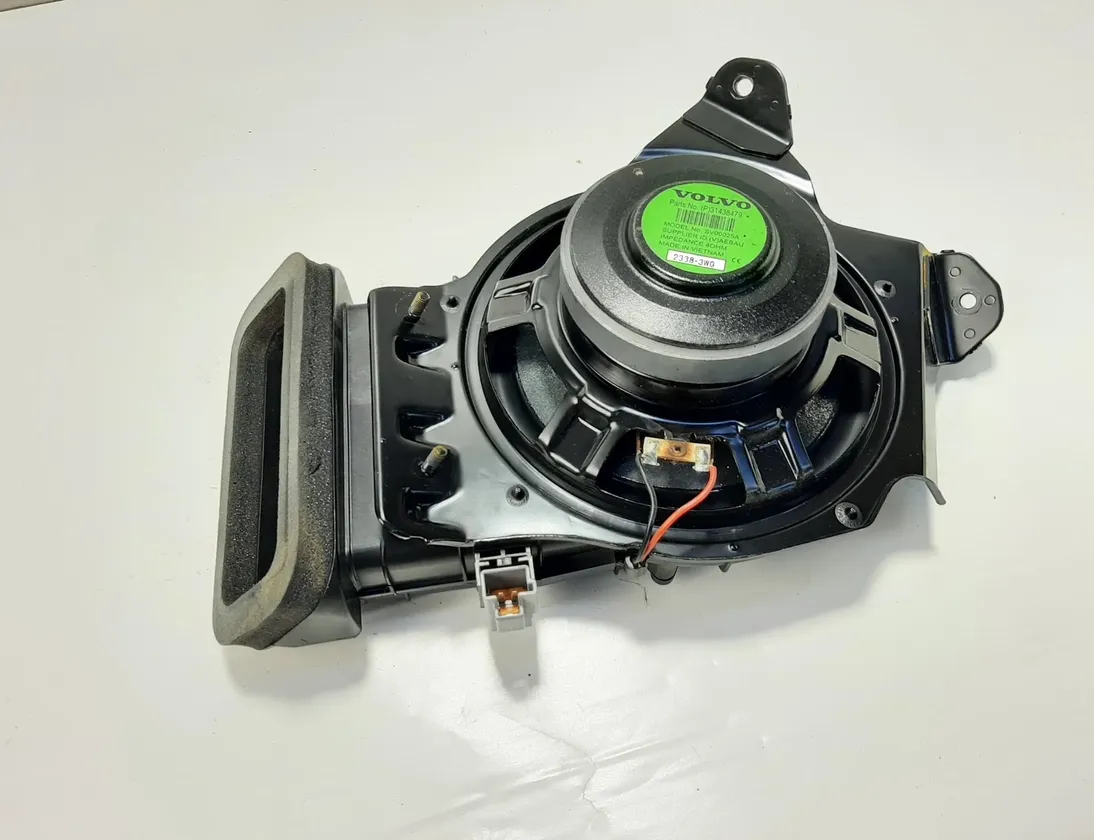 VOLVO XC40 1 generation (2017-2024) Caisson de basses 31438479 26285934