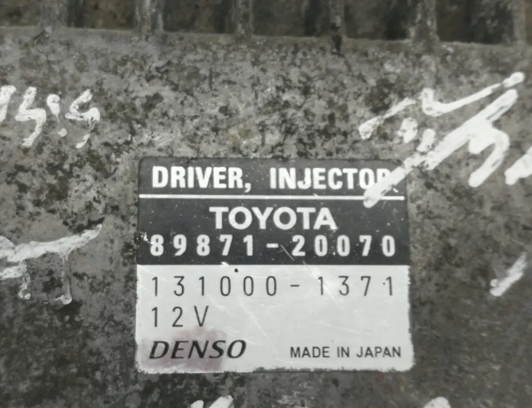 TOYOTA Avensis 2 generation (2002-2009) Calculateur d'injecteurs de carburant 89871-20070 4091041