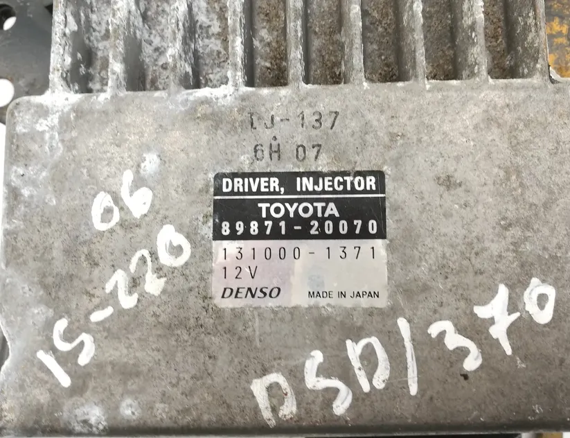 LEXUS IS XE20 (2005-2013) Calculateur d'injecteurs de carburant 89871-20070 4091069