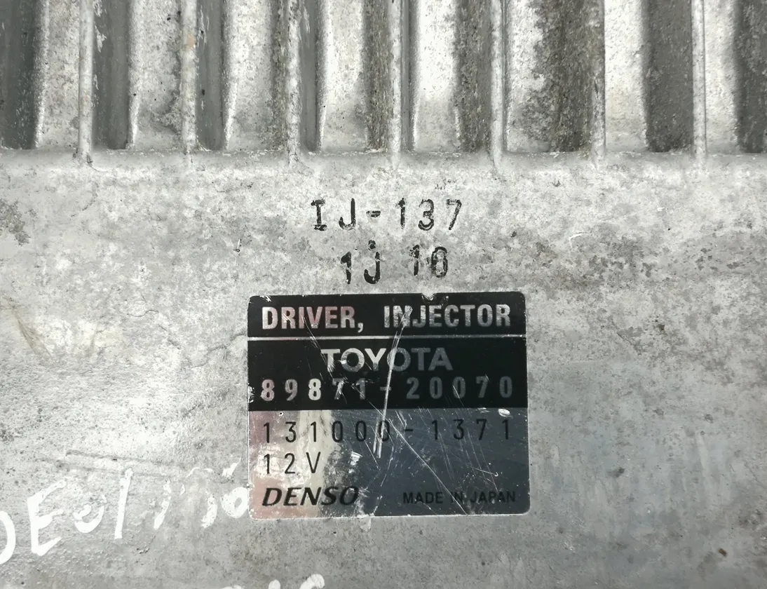 TOYOTA Auris 1 generation (2006-2012) Calculateur d'injecteurs de carburant 89871-20070 4091085