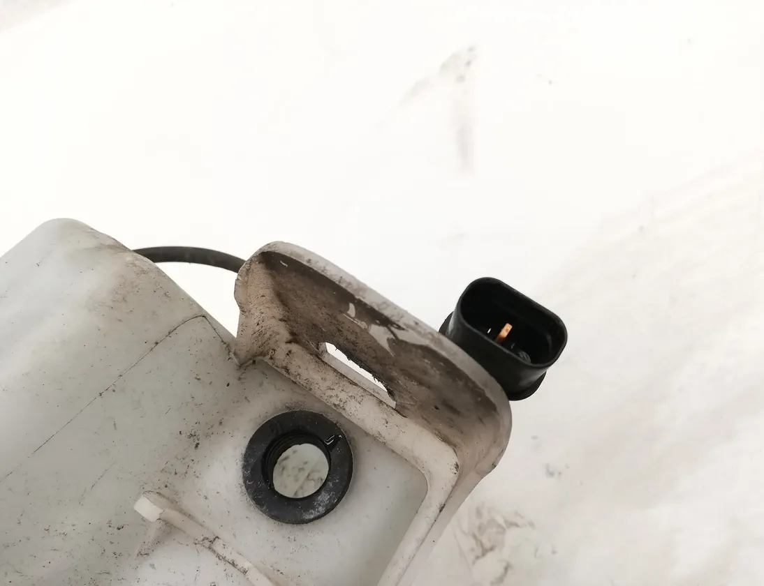 HYUNDAI Kona 1 generation (2017-2024) Réservoir de lave-vitre 98610-J9200 34461330