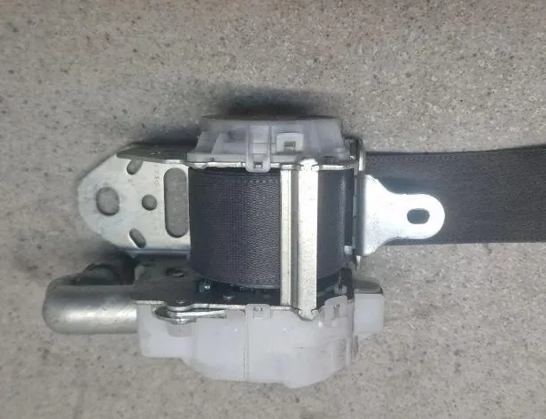 TOYOTA Prius 3 generation (XW30) (2009-2015) Ceinture de sécurité avant droite 7S2070P 34255559