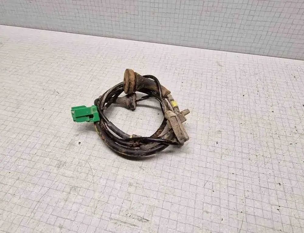 VOLVO V70 2 generation (2000-2008) Capteur ABS arrière gauche 32510359