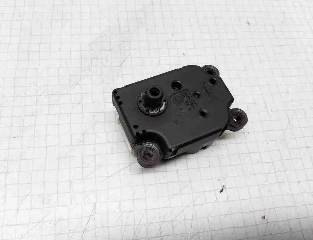 VOLVO V70 2 generation (2000-2008) Actionneur de moteur de volet de chauffage intérieur EAM101 32528794