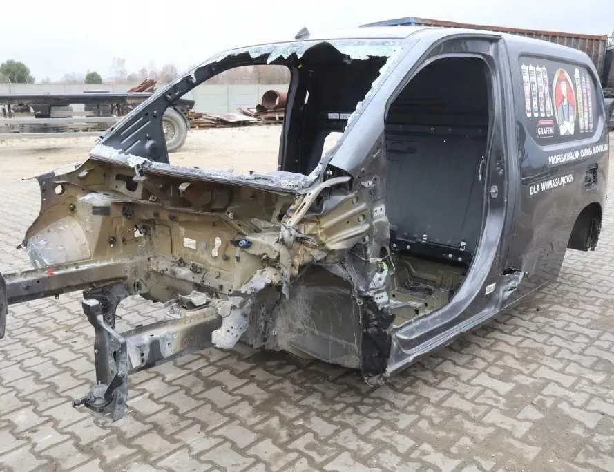 OPEL Combo E (2018-2023) Panneau de custode arrière droit 32902066