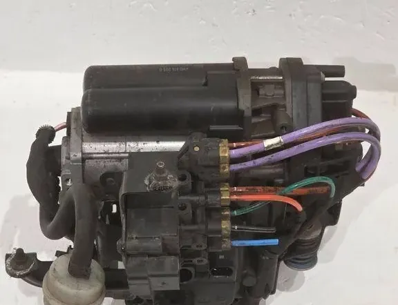 BENTLEY Bentayga 1 generation (2015-2024) Compresseur de suspension 4M0616005G 33206493