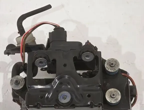 BENTLEY Bentayga 1 generation (2015-2024) Compresseur de suspension 4M0616005G 33206493