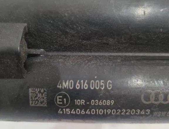 BENTLEY Bentayga 1 generation (2015-2024) Compresseur de suspension 4M0616005G 33206493