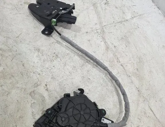 BMW X5 G05/G18 (2018-2024) Verrouillage du coffre du hayon 177114,7461674 34138519