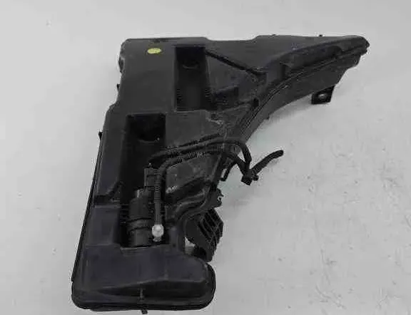 AUDI A4 B9/8W (2015-2024) Réservoir de lave-vitre 8W0955451L 32443223