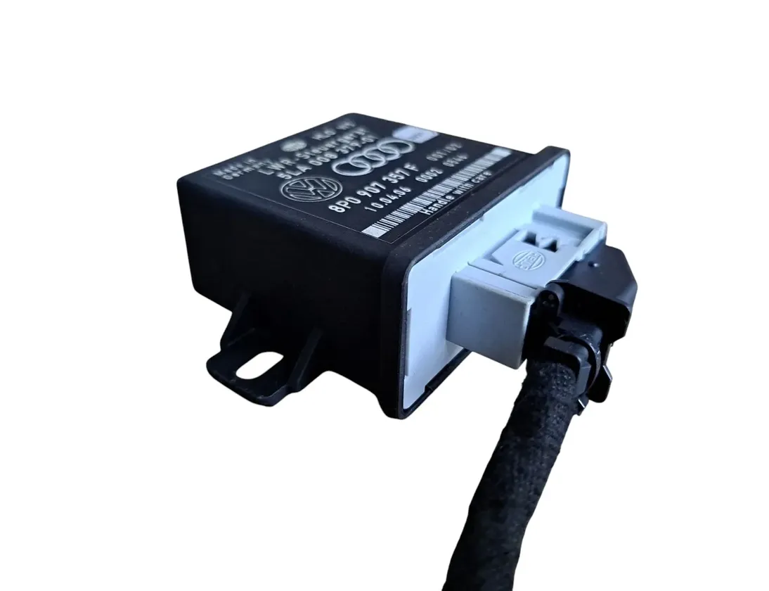 AUDI Q7 4L (2005-2015) Unité de commande des phares 8P0907357F 28454415
