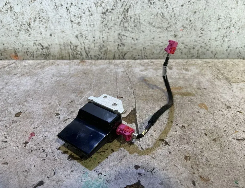 DODGE Challenger 3 generation (2008-2024) Antenne P68293977AA 35024801