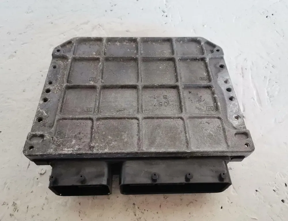 LEXUS IS XE20 (2005-2013) Calculateur d'unité de commande du moteur 8966153701,1758009480 35010536