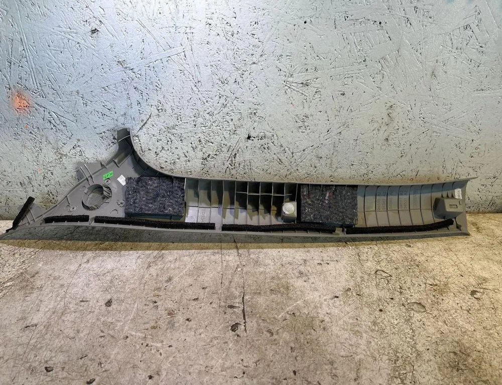 TOYOTA Yaris 3 generation (2010-2019) Garniture de pilier à droite 62211 35022143