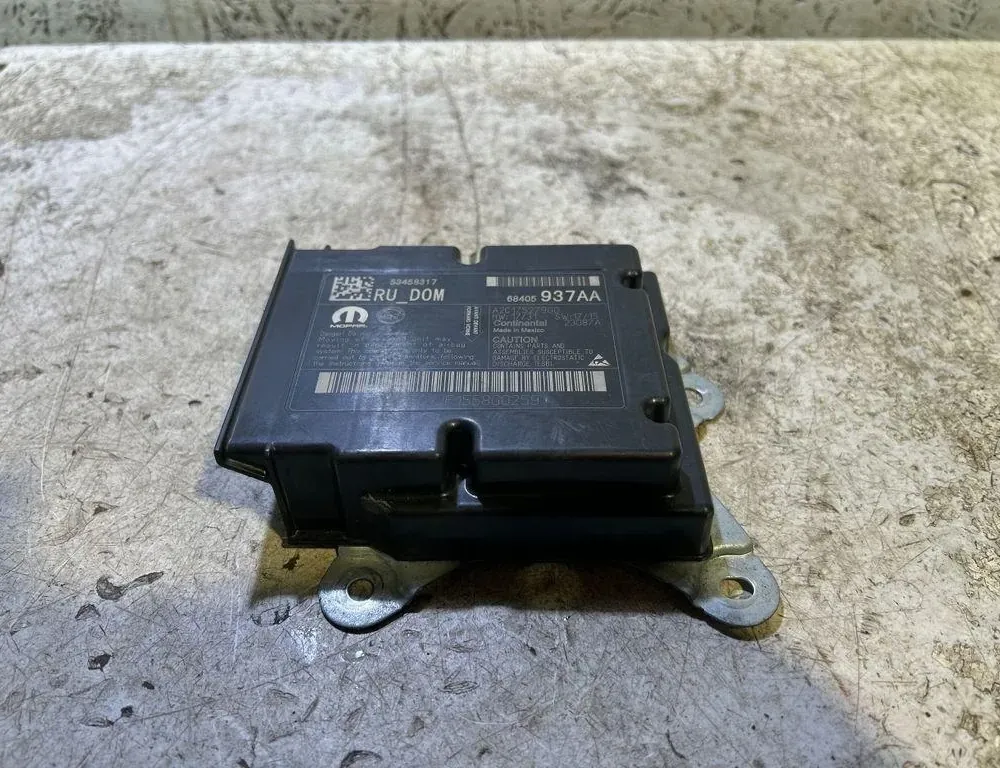 CHRYSLER Pacifica 2 generation (RU) (2016-2023) Unité de contrôle SRS 68405937AA 35030309