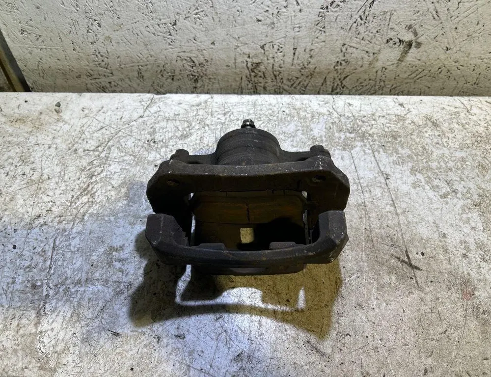 MAZDA 2 2 generation (2007-2014) Étrier de frein avant droit 35010482
